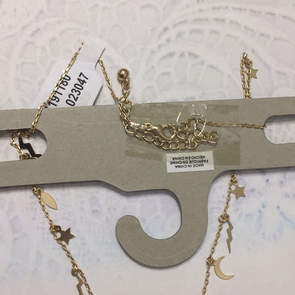 XSOLDX Urban Outfitters In The Stars Icon Necklace - Picture 9 of 9